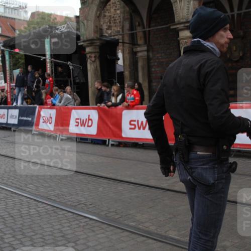 05.10.2025 - 20. swb-Marathon Bremen Yannick Fuchs http://msf.ph/oto/9318796 05.10.2025 11:29:08 Ziel  meine-sportfotos.de