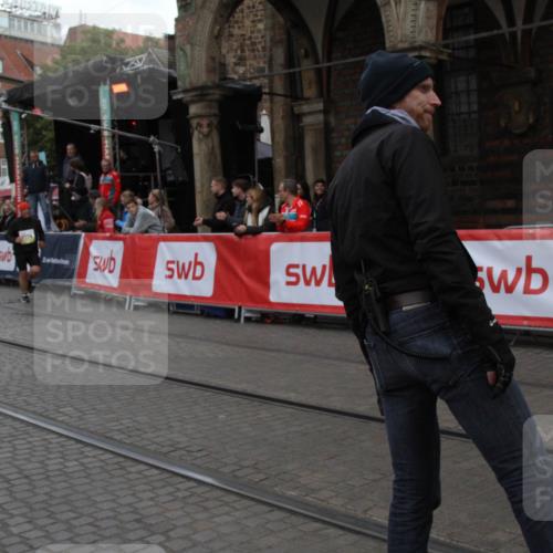 05.10.2025 - 20. swb-Marathon Bremen Yannick Fuchs http://msf.ph/oto/9318802 05.10.2025 11:29:10 Ziel 7174 meine-sportfotos.de