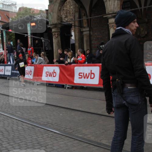 05.10.2025 - 20. swb-Marathon Bremen Yannick Fuchs http://msf.ph/oto/9318804 05.10.2025 11:29:11 Ziel 7174 meine-sportfotos.de