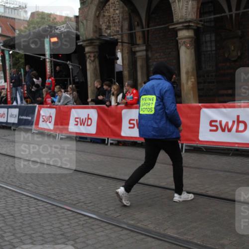 05.10.2025 - 20. swb-Marathon Bremen Yannick Fuchs http://msf.ph/oto/9318813 05.10.2025 11:29:14 Ziel 7174 meine-sportfotos.de