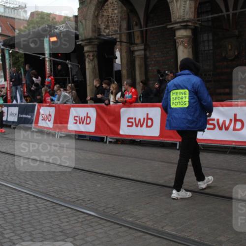 05.10.2025 - 20. swb-Marathon Bremen Yannick Fuchs http://msf.ph/oto/9318814 05.10.2025 11:29:14 Ziel 7174 meine-sportfotos.de