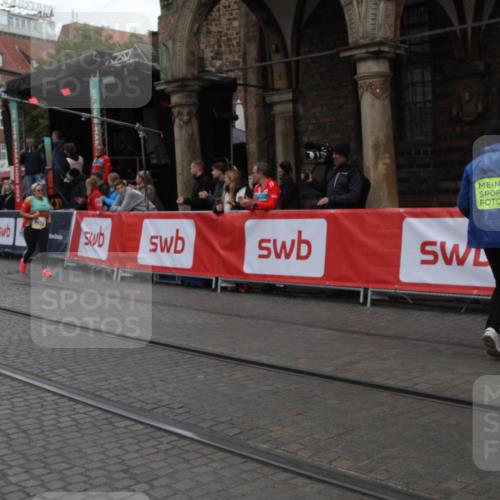 05.10.2025 - 20. swb-Marathon Bremen Yannick Fuchs http://msf.ph/oto/9318816 05.10.2025 11:29:15 Ziel 7174, 9559 meine-sportfotos.de