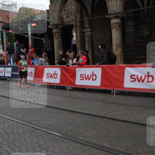 05.10.2025 - 20. swb-Marathon Bremen Yannick Fuchs http://msf.ph/oto/9318818 05.10.2025 11:29:16 Ziel 9559 meine-sportfotos.de