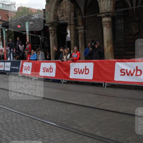 05.10.2025 - 20. swb-Marathon Bremen Yannick Fuchs http://msf.ph/oto/9318846 05.10.2025 11:29:27 Ziel 10482 meine-sportfotos.de