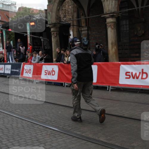 05.10.2025 - 20. swb-Marathon Bremen Yannick Fuchs http://msf.ph/oto/9318874 05.10.2025 11:29:37 Ziel 10401 meine-sportfotos.de
