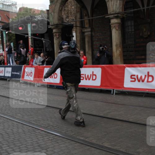 05.10.2025 - 20. swb-Marathon Bremen Yannick Fuchs http://msf.ph/oto/9318875 05.10.2025 11:29:37 Ziel 10401 meine-sportfotos.de
