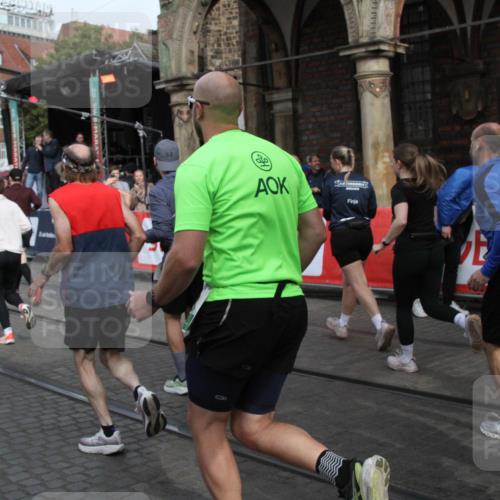 05.10.2025 - 20. swb-Marathon Bremen Yannick Fuchs http://msf.ph/oto/9318893 05.10.2025 11:32:30 Ziel  meine-sportfotos.de
