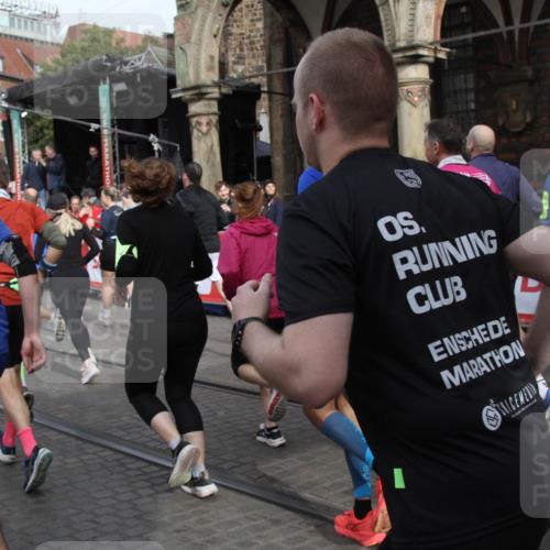 05.10.2025 - 20. swb-Marathon Bremen Yannick Fuchs http://msf.ph/oto/9318897 05.10.2025 11:32:31 Ziel  meine-sportfotos.de