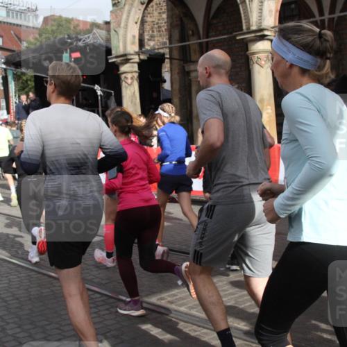 05.10.2025 - 20. swb-Marathon Bremen Yannick Fuchs http://msf.ph/oto/9318903 05.10.2025 11:32:35 Ziel  meine-sportfotos.de