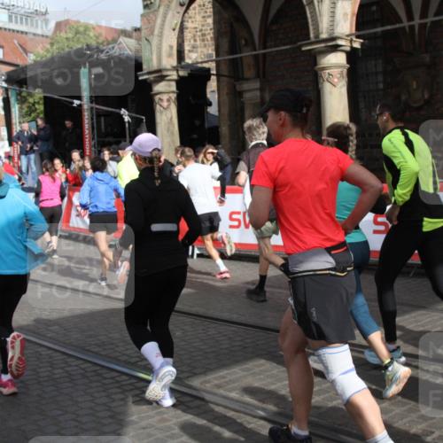 05.10.2025 - 20. swb-Marathon Bremen Yannick Fuchs http://msf.ph/oto/9318913 05.10.2025 11:32:40 Ziel  meine-sportfotos.de