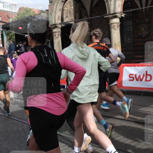 05.10.2025 - 20. swb-Marathon Bremen Yannick Fuchs http://msf.ph/oto/9318927 05.10.2025 11:32:50 Ziel  meine-sportfotos.de