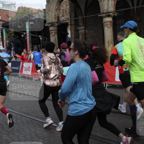 05.10.2025 - 20. swb-Marathon Bremen Yannick Fuchs http://msf.ph/oto/9318986 05.10.2025 11:33:15 Ziel  meine-sportfotos.de