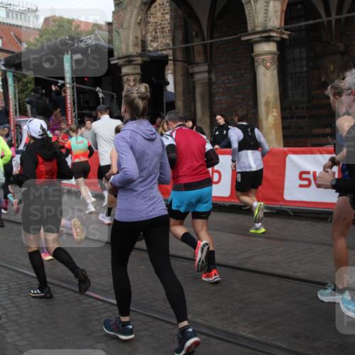 05.10.2025 - 20. swb-Marathon Bremen Yannick Fuchs http://msf.ph/oto/9318992 05.10.2025 11:33:18 Ziel  meine-sportfotos.de