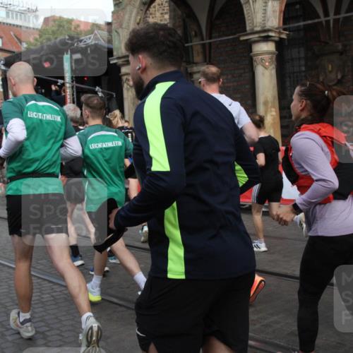 05.10.2025 - 20. swb-Marathon Bremen Yannick Fuchs http://msf.ph/oto/9318995 05.10.2025 11:33:19 Ziel  meine-sportfotos.de