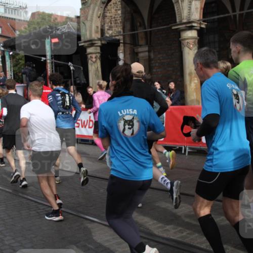 05.10.2025 - 20. swb-Marathon Bremen Yannick Fuchs http://msf.ph/oto/9319003 05.10.2025 11:33:22 Ziel  meine-sportfotos.de
