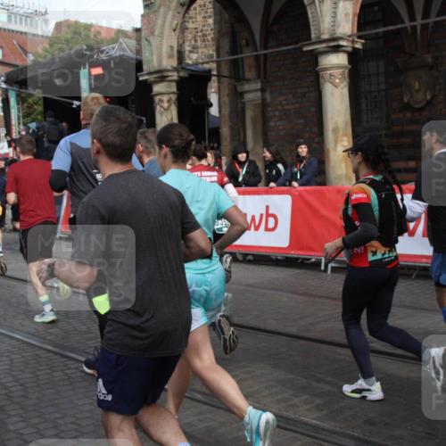 05.10.2025 - 20. swb-Marathon Bremen Yannick Fuchs http://msf.ph/oto/9319017 05.10.2025 11:33:28 Ziel  meine-sportfotos.de