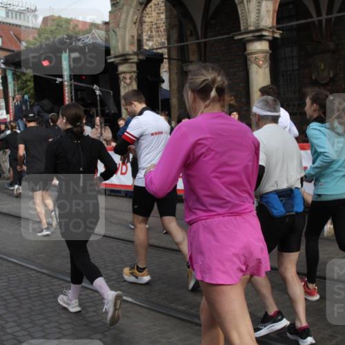 05.10.2025 - 20. swb-Marathon Bremen Yannick Fuchs http://msf.ph/oto/9319051 05.10.2025 11:33:42 Ziel  meine-sportfotos.de