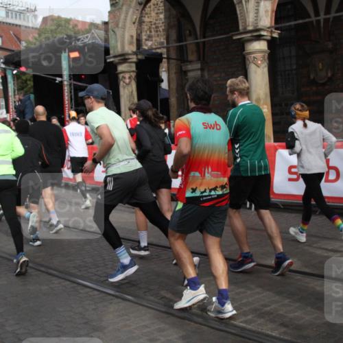 05.10.2025 - 20. swb-Marathon Bremen Yannick Fuchs http://msf.ph/oto/9319131 05.10.2025 11:34:18 Ziel  meine-sportfotos.de