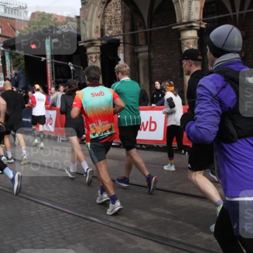 05.10.2025 - 20. swb-Marathon Bremen Yannick Fuchs http://msf.ph/oto/9319132 05.10.2025 11:34:19 Ziel  meine-sportfotos.de