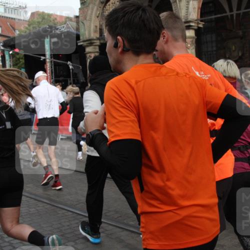 05.10.2025 - 20. swb-Marathon Bremen Yannick Fuchs http://msf.ph/oto/9319142 05.10.2025 11:34:22 Ziel  meine-sportfotos.de