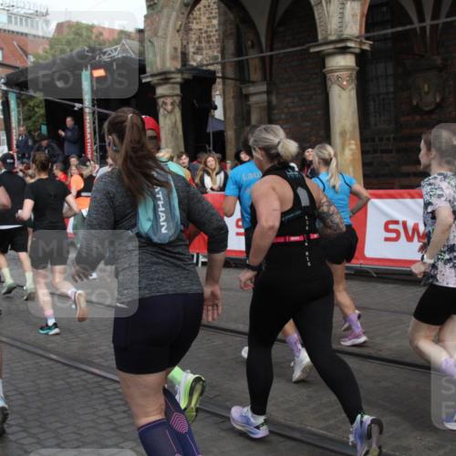 05.10.2025 - 20. swb-Marathon Bremen Yannick Fuchs http://msf.ph/oto/9319165 05.10.2025 11:34:33 Ziel  meine-sportfotos.de