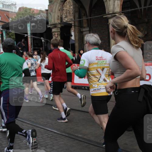 05.10.2025 - 20. swb-Marathon Bremen Yannick Fuchs http://msf.ph/oto/9319169 05.10.2025 11:34:35 Ziel  meine-sportfotos.de