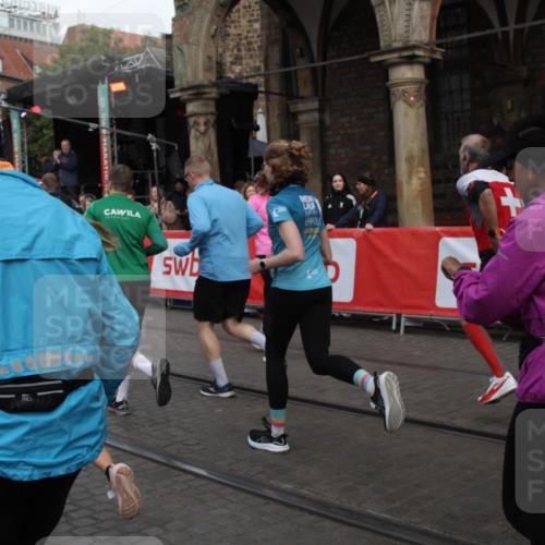 05.10.2025 - 20. swb-Marathon Bremen Yannick Fuchs http://msf.ph/oto/9319199 05.10.2025 11:34:49 Ziel  meine-sportfotos.de