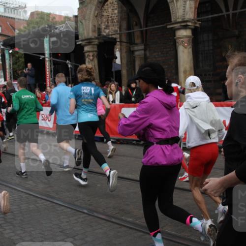 05.10.2025 - 20. swb-Marathon Bremen Yannick Fuchs http://msf.ph/oto/9319200 05.10.2025 11:34:50 Ziel  meine-sportfotos.de