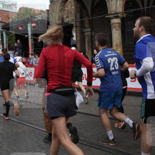 05.10.2025 - 20. swb-Marathon Bremen Yannick Fuchs http://msf.ph/oto/9319205 05.10.2025 11:34:51 Ziel  meine-sportfotos.de