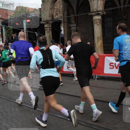 05.10.2025 - 20. swb-Marathon Bremen Yannick Fuchs http://msf.ph/oto/9319235 05.10.2025 11:35:03 Ziel  meine-sportfotos.de