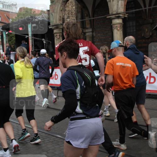05.10.2025 - 20. swb-Marathon Bremen Yannick Fuchs http://msf.ph/oto/9319245 05.10.2025 11:35:08 Ziel  meine-sportfotos.de