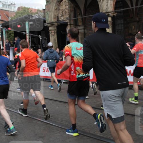 05.10.2025 - 20. swb-Marathon Bremen Yannick Fuchs http://msf.ph/oto/9319252 05.10.2025 11:35:11 Ziel  meine-sportfotos.de