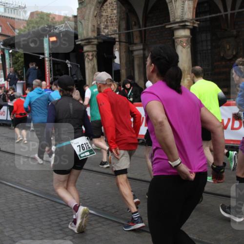 05.10.2025 - 20. swb-Marathon Bremen Yannick Fuchs http://msf.ph/oto/9319263 05.10.2025 11:35:16 Ziel  meine-sportfotos.de