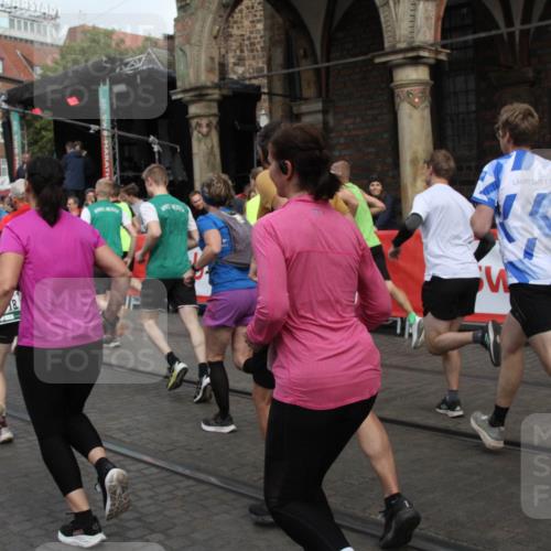 05.10.2025 - 20. swb-Marathon Bremen Yannick Fuchs http://msf.ph/oto/9319264 05.10.2025 11:35:16 Ziel  meine-sportfotos.de