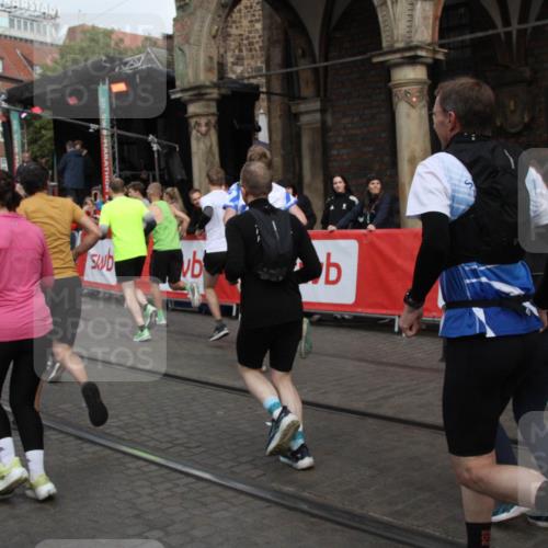 05.10.2025 - 20. swb-Marathon Bremen Yannick Fuchs http://msf.ph/oto/9319266 05.10.2025 11:35:17 Ziel  meine-sportfotos.de