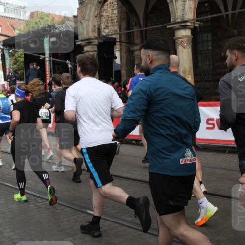 05.10.2025 - 20. swb-Marathon Bremen Yannick Fuchs http://msf.ph/oto/9319272 05.10.2025 11:35:20 Ziel  meine-sportfotos.de
