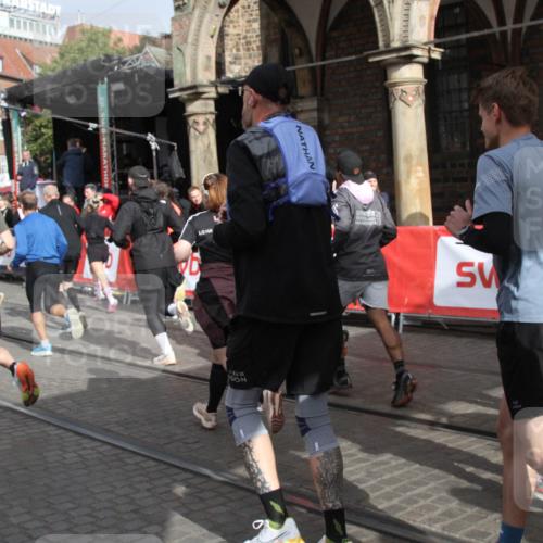 05.10.2025 - 20. swb-Marathon Bremen Yannick Fuchs http://msf.ph/oto/9319281 05.10.2025 11:35:25 Ziel  meine-sportfotos.de