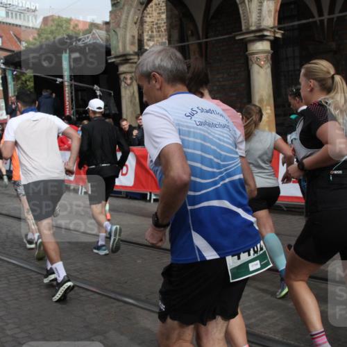 05.10.2025 - 20. swb-Marathon Bremen Yannick Fuchs http://msf.ph/oto/9319308 05.10.2025 11:35:38 Ziel  meine-sportfotos.de