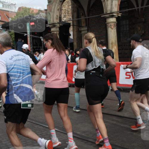 05.10.2025 - 20. swb-Marathon Bremen Yannick Fuchs http://msf.ph/oto/9319309 05.10.2025 11:35:39 Ziel  meine-sportfotos.de