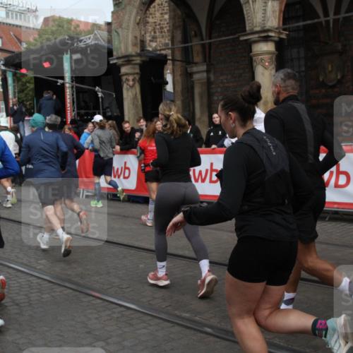05.10.2025 - 20. swb-Marathon Bremen Yannick Fuchs http://msf.ph/oto/9319324 05.10.2025 11:35:44 Ziel  meine-sportfotos.de