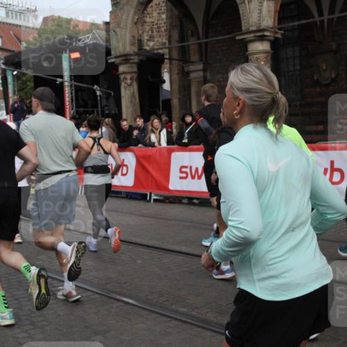 05.10.2025 - 20. swb-Marathon Bremen Yannick Fuchs http://msf.ph/oto/9319338 05.10.2025 11:35:49 Ziel  meine-sportfotos.de