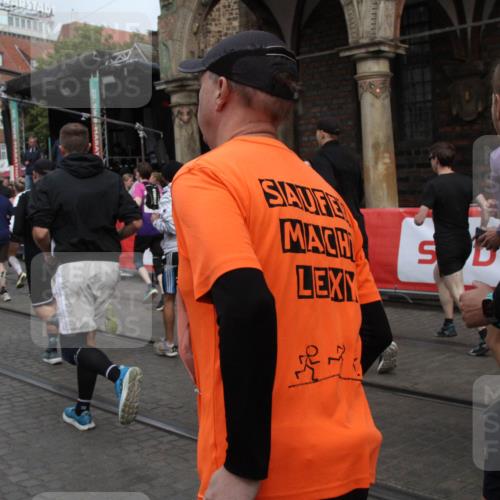 05.10.2025 - 20. swb-Marathon Bremen Yannick Fuchs http://msf.ph/oto/9319356 05.10.2025 11:35:57 Ziel  meine-sportfotos.de