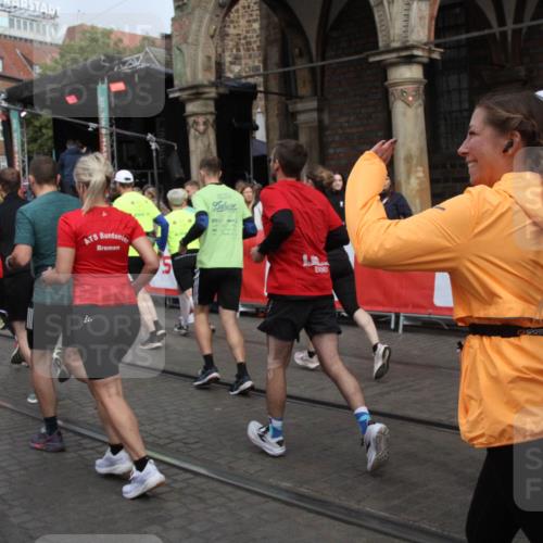 05.10.2025 - 20. swb-Marathon Bremen Yannick Fuchs http://msf.ph/oto/9319398 05.10.2025 11:36:13 Ziel  meine-sportfotos.de