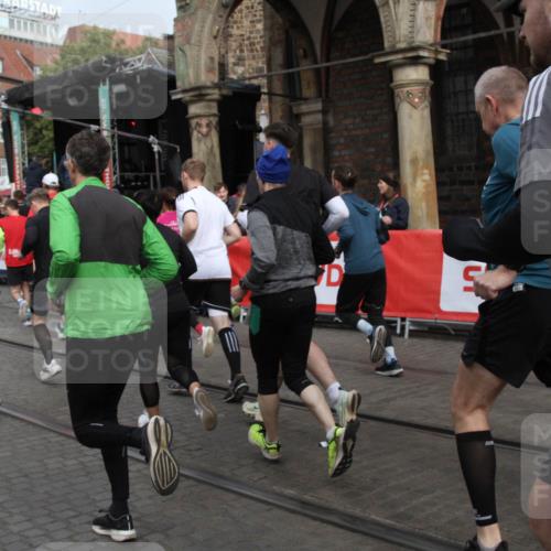 05.10.2025 - 20. swb-Marathon Bremen Yannick Fuchs http://msf.ph/oto/9319404 05.10.2025 11:36:16 Ziel  meine-sportfotos.de