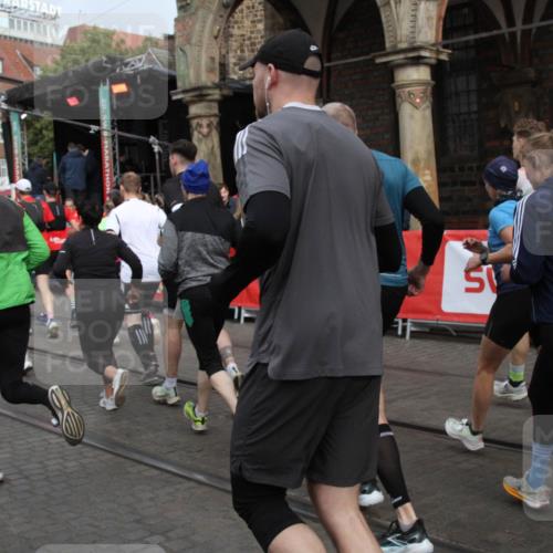 05.10.2025 - 20. swb-Marathon Bremen Yannick Fuchs http://msf.ph/oto/9319405 05.10.2025 11:36:16 Ziel  meine-sportfotos.de