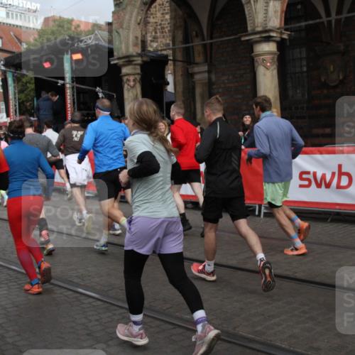 05.10.2025 - 20. swb-Marathon Bremen Yannick Fuchs http://msf.ph/oto/9319417 05.10.2025 11:36:21 Ziel  meine-sportfotos.de