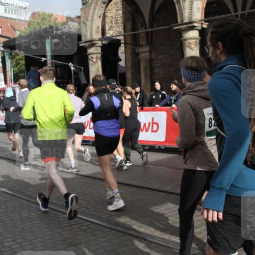 05.10.2025 - 20. swb-Marathon Bremen Yannick Fuchs http://msf.ph/oto/9319430 05.10.2025 11:36:27 Ziel  meine-sportfotos.de