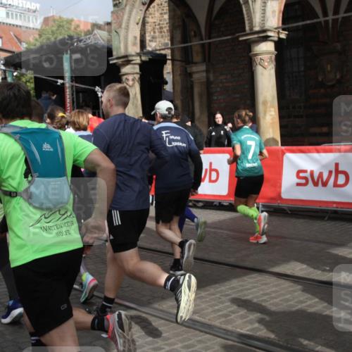05.10.2025 - 20. swb-Marathon Bremen Yannick Fuchs http://msf.ph/oto/9319435 05.10.2025 11:36:30 Ziel  meine-sportfotos.de