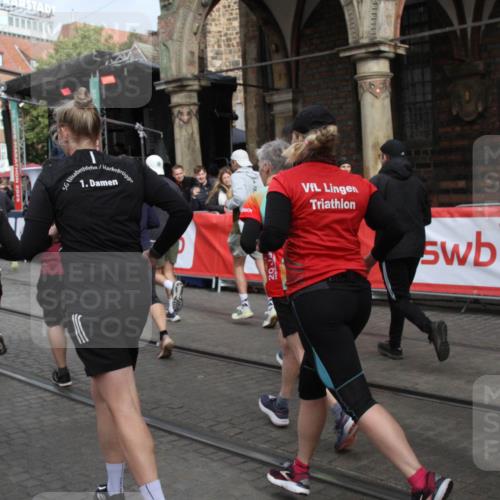05.10.2025 - 20. swb-Marathon Bremen Yannick Fuchs http://msf.ph/oto/9319446 05.10.2025 11:36:36 Ziel  meine-sportfotos.de