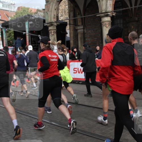 05.10.2025 - 20. swb-Marathon Bremen Yannick Fuchs http://msf.ph/oto/9319447 05.10.2025 11:36:36 Ziel  meine-sportfotos.de